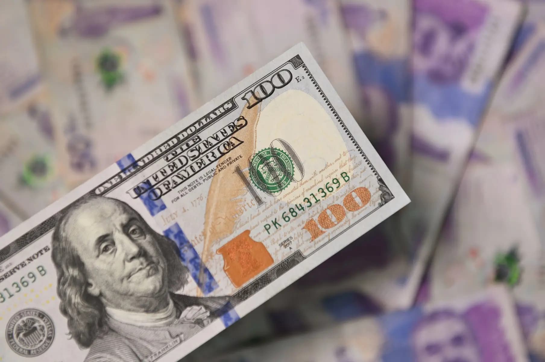 كيف افتتح سعر الدولار اليوم؟