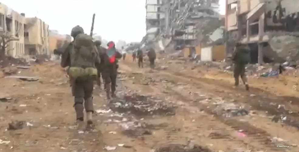 مراسلٌ عسكريٌّ صهيوني يروي لحظات الرّعب في غزة
