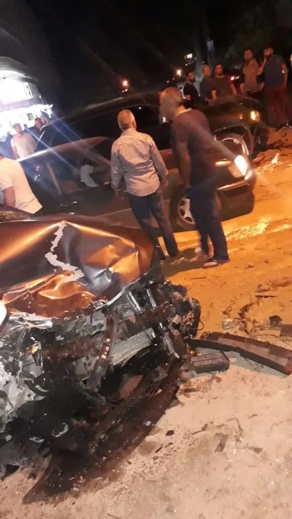 4 جرحى في حادث سير عند طريق تعنايل أحدهم اصاباته خطرة