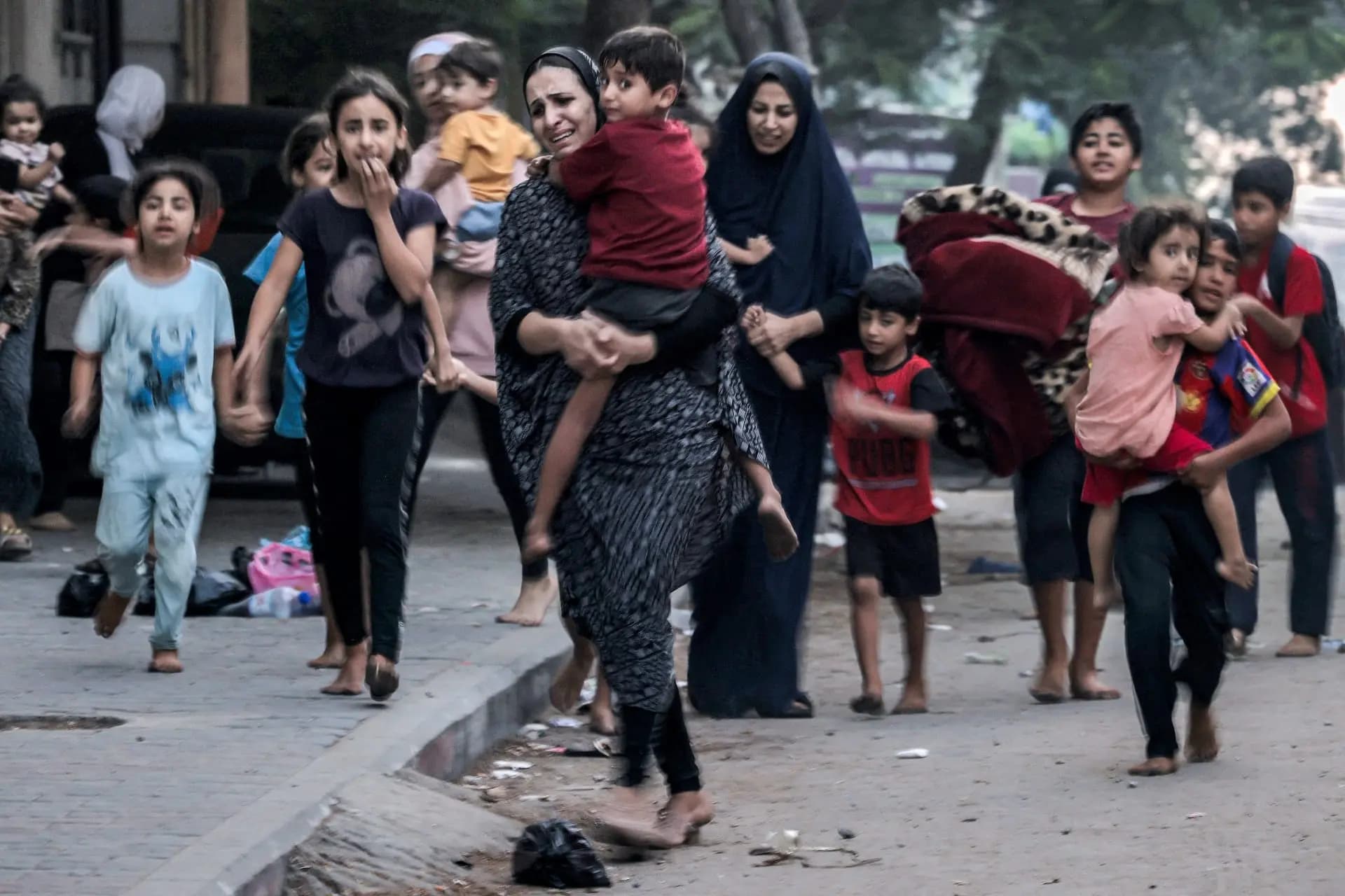 الخارجية الفلسطينية: العدو يستقبل بلينكن بتصعيد جرائمه