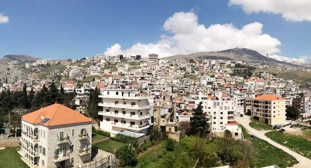 في قب الياس.. عمليات دهم وتوقيف مطلوبين