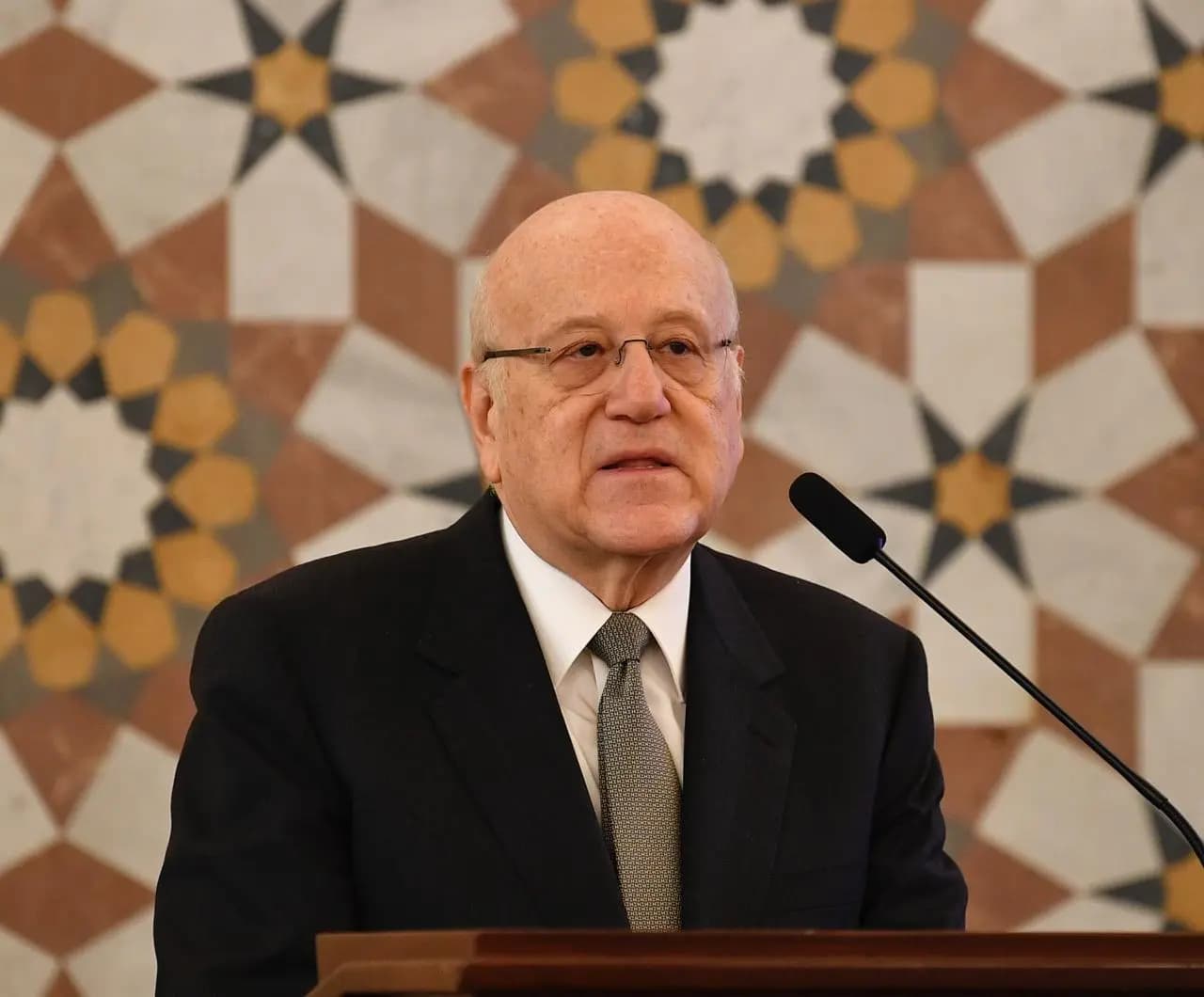 "نرفع الصوت إلى المجتمع الدولي".. ميقاتي: انتخاب رئيس للجمهورية هو مطلب الجميع