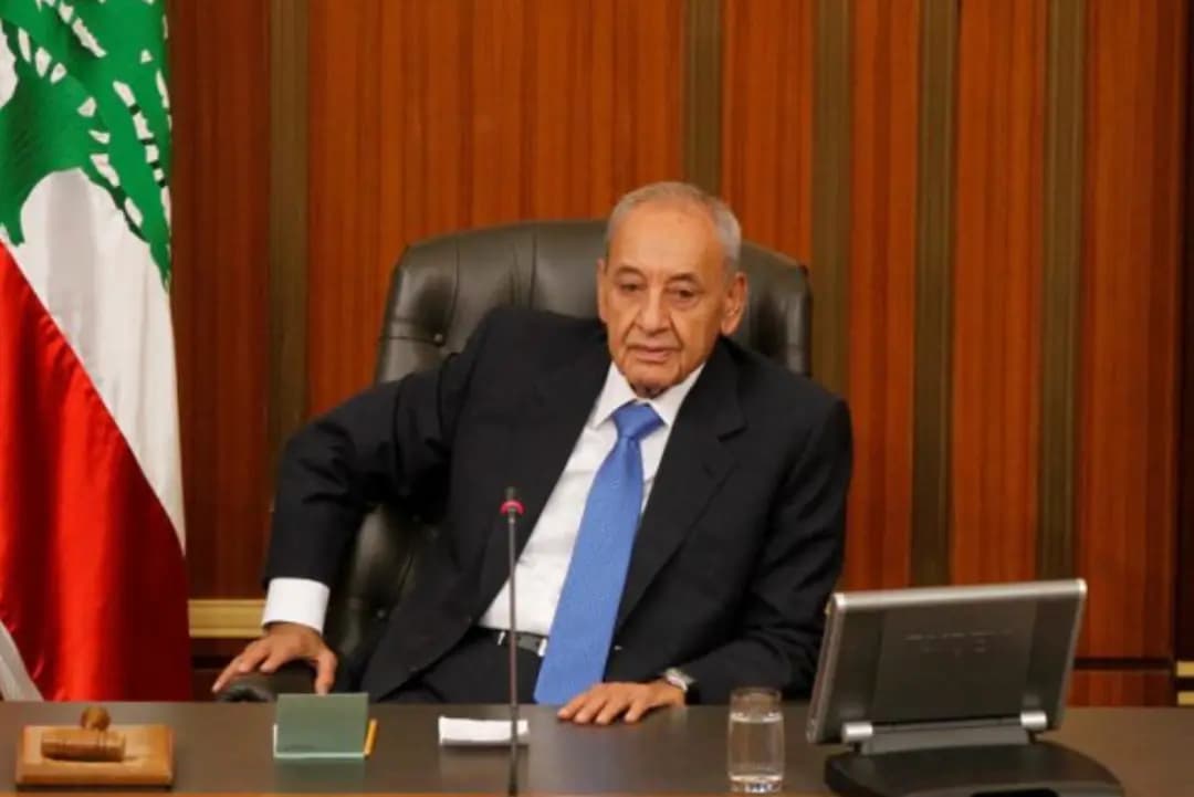الرئيس برّي ردًا على اعتراض عدد من النواب على آلية انتخاب عضوي أمانة السر في مجلس النواب: "شو عندكم شغل؟"