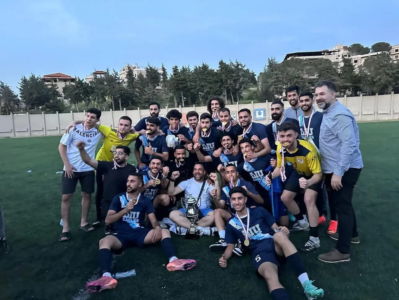 فريق الجامعة اللبنانية الدولية LIU يُحرز بطولة لبنان للجامعات بكرة القدم بعد فوزه على جامعة LAU بنتيجة ٢-١