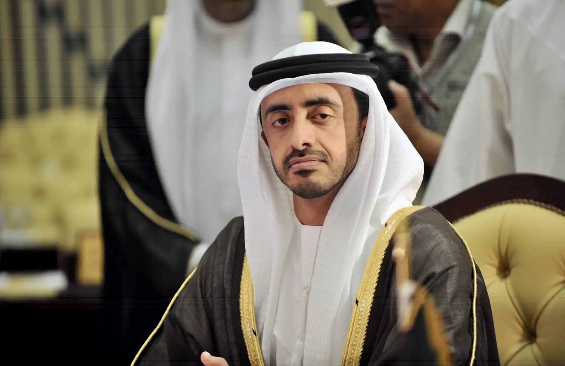 عبدالله بن زايد يحذر من خطورة تفاقم الأوضاع في منطقة الشرق الأوسط
