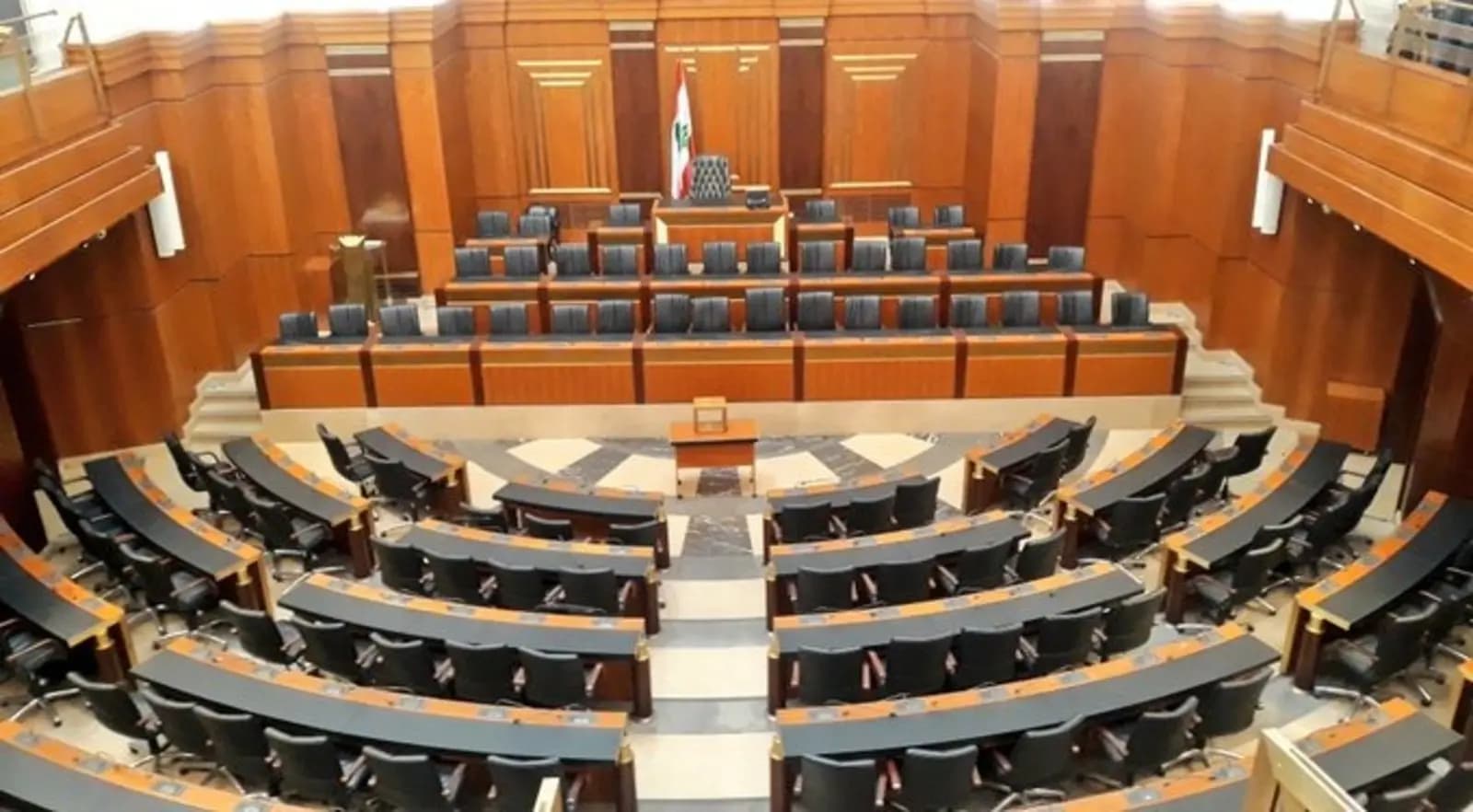 "منها ترحيل السوريين غير الشرعيين".. إليكم توصيات مجلس النواب