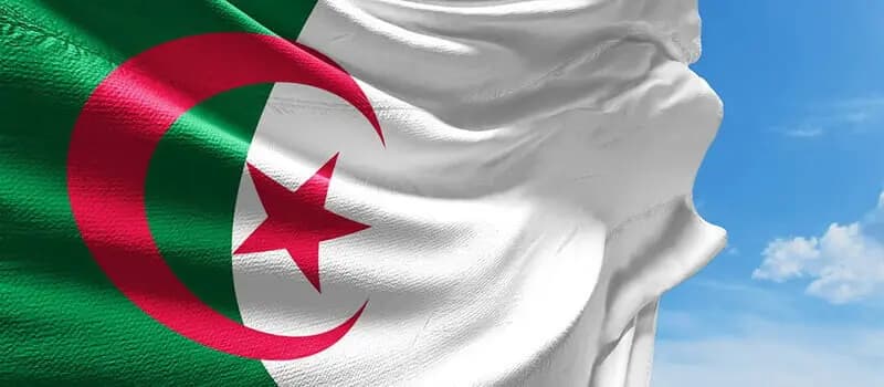 وفد نيابي يغادر إلى ‎الجزائر للمشاركة في مؤتمر اتحاد البرلمانات العربية