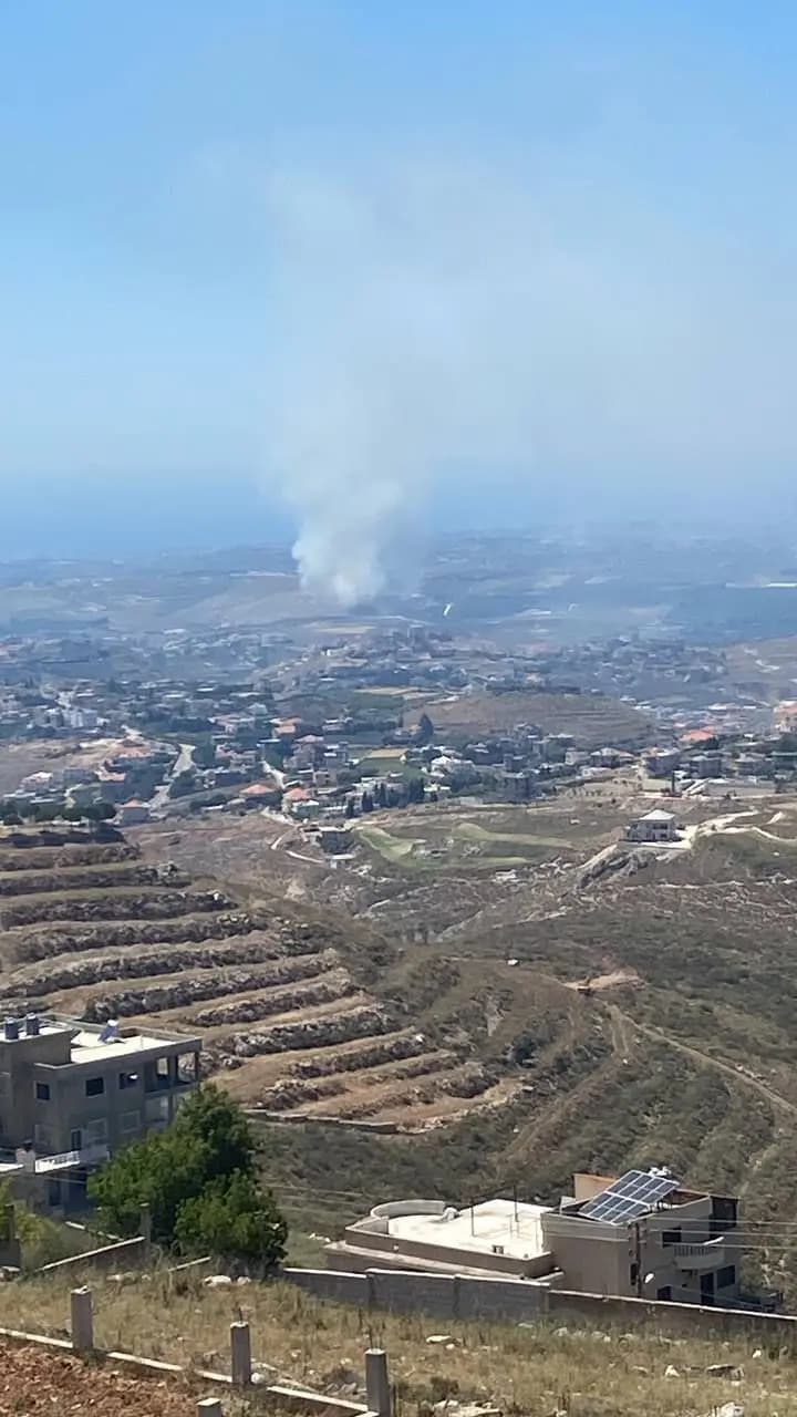 مراسل الأفضل نيوز: غارة صهيونية من مسيرة استهدفت سيارة إسعاف تابعة للهيئة الصحية في الناقورة