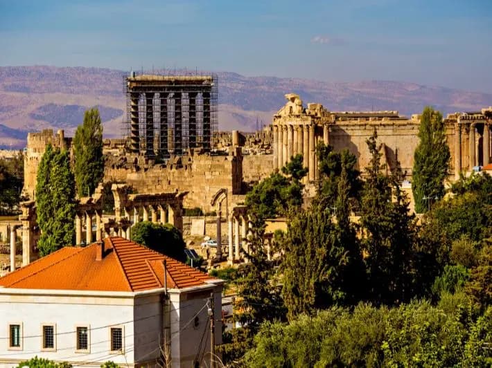 في بعلبك.. أطلق النار على مخيّم للنازحين