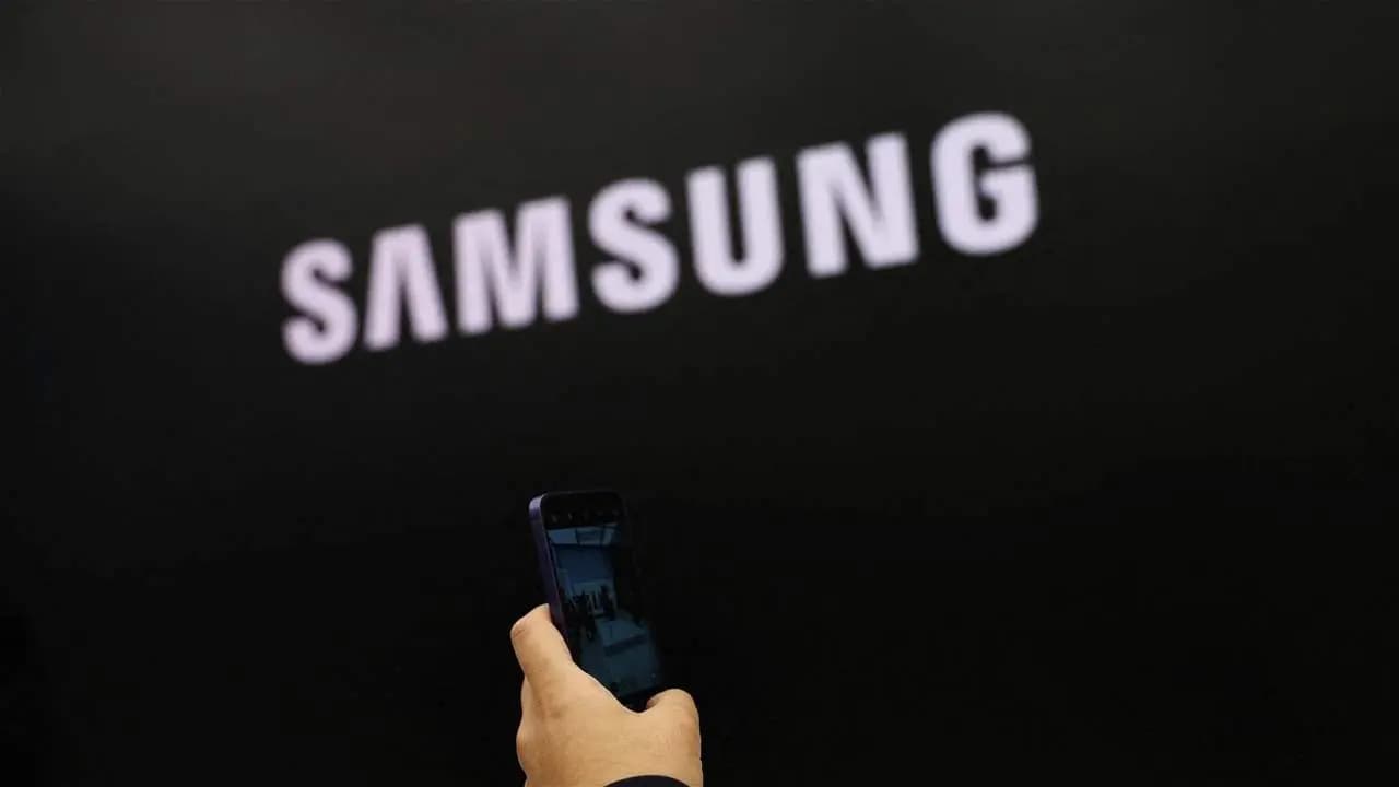 هل تتخلى سامسونج عن إصدار Galaxy S25 Plus؟