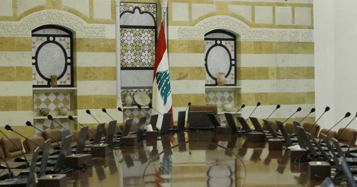 اعتكاف أم اعتزال