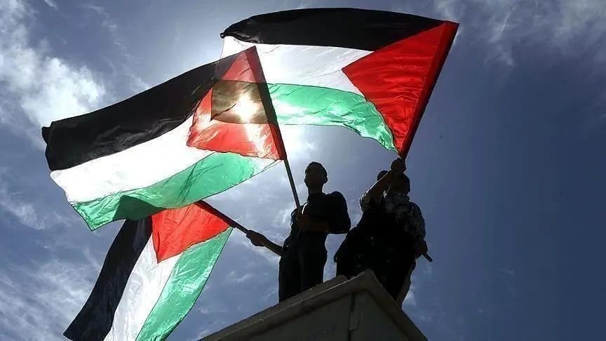 "ميتا" تحسم قرارها بشأن شعار "من النهر إلى البحر"