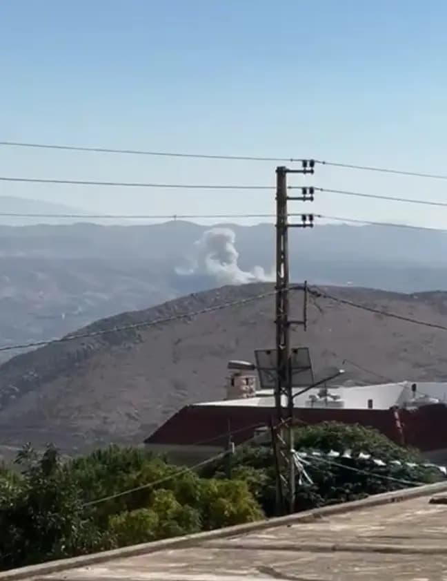 مراسل الأفضل نيوز: غارة معادية تستهدف بلدة سحمر في البقاع الغربي