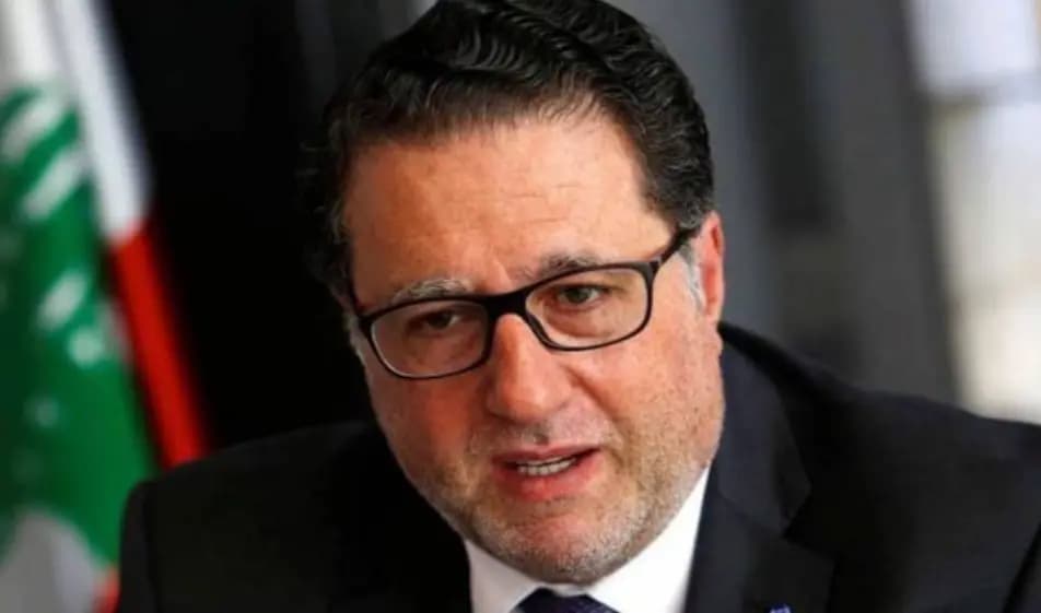 الوزيرُ السّابق محمد شقير: "حكومةُ سعد الحريري طارت، لأنه رفض أنه يتخلَّف عن دفع اليوروبوند وحسان دياب إجى بهدف التّخلف عن الدّفع اللّي بيعني إفلاس البلد" ‏