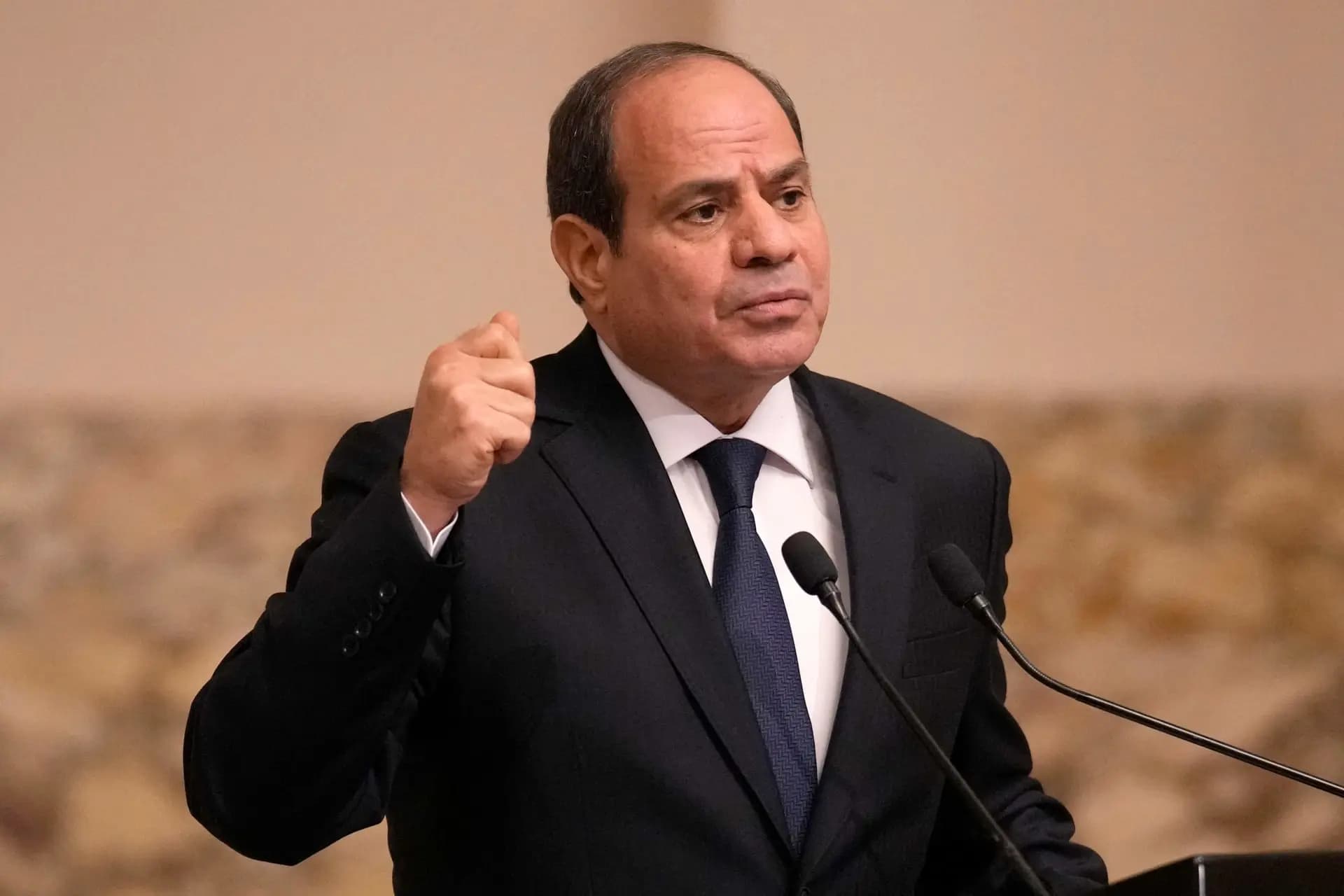 عراقجي يلتقي السيسي