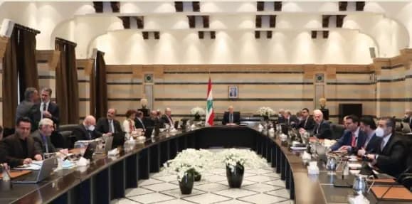بدء جلسة مجلس الوزراء