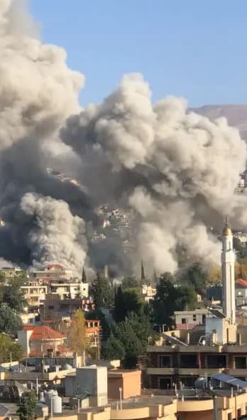 غارة معادية تستهدف مدينة ‎بعلبك قرب محلة رأس العين