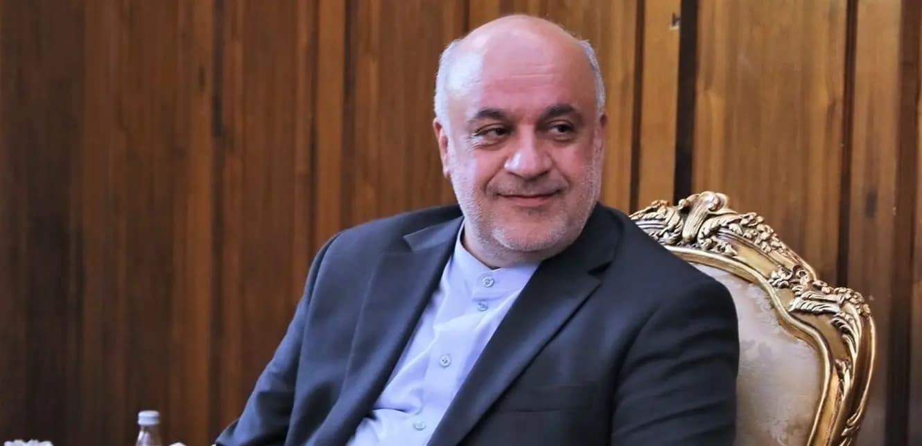 بعد تعافيه.. السفير الإيراني يعود إلى بيروت