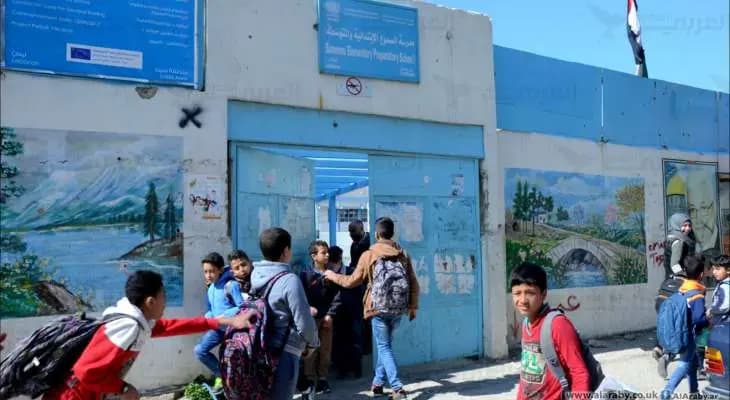 في لبنان.. "الأونروا" تغلق صرحًا تربويًا واحتجاجات