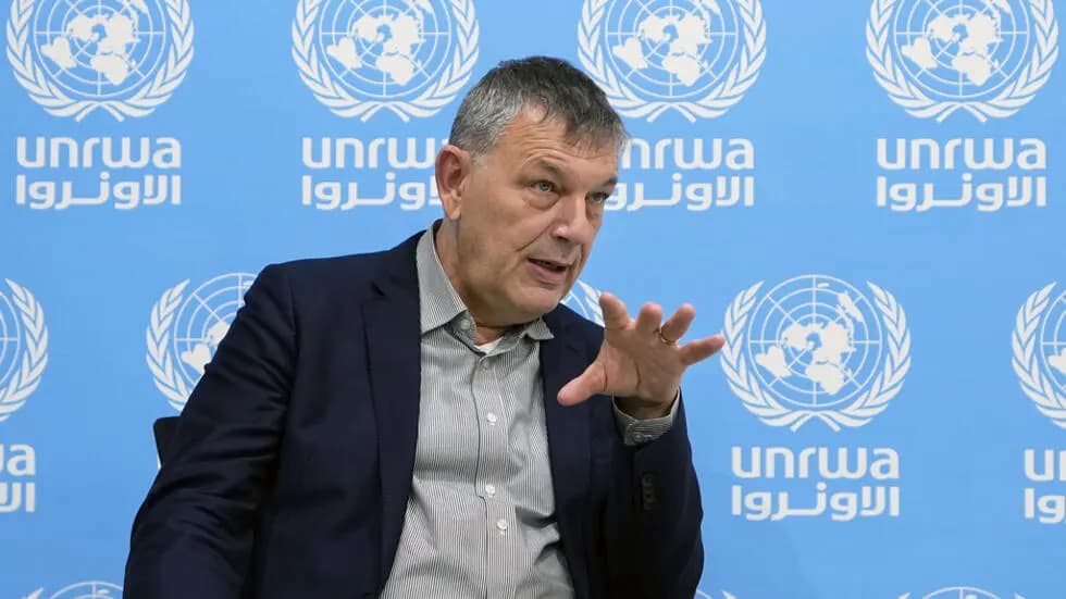 "الإمدادات الشتوية عالقة".. وغزة تنتظر