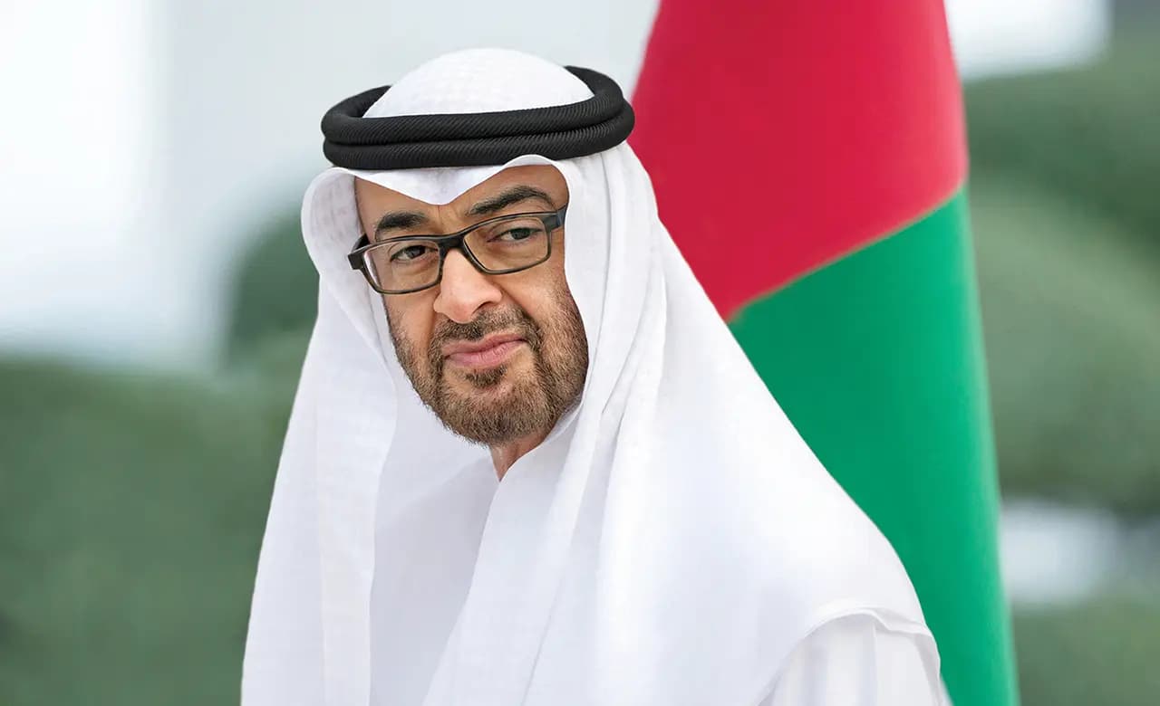 بن زايد يبارك لعون: أتطلع للعمل معه لما فيه خير شعبينا