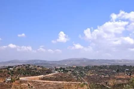 الجيش الإسرائيلي يطلق النار على مواطن في بلدة القنطرة