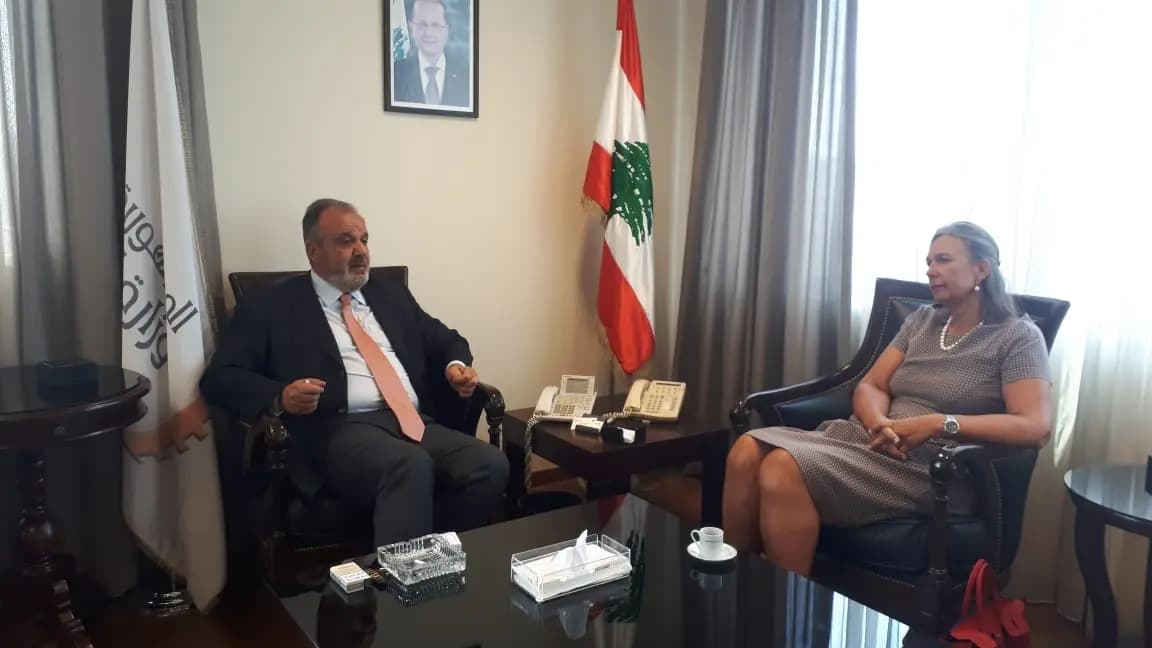 سفيرةُ سويسرا بعد لقائها بوشكيان: "التَّعاونُ الناجحُ يتطلَّب هيئاتٍ حكوميّةً قويّةً ومختصّةً"