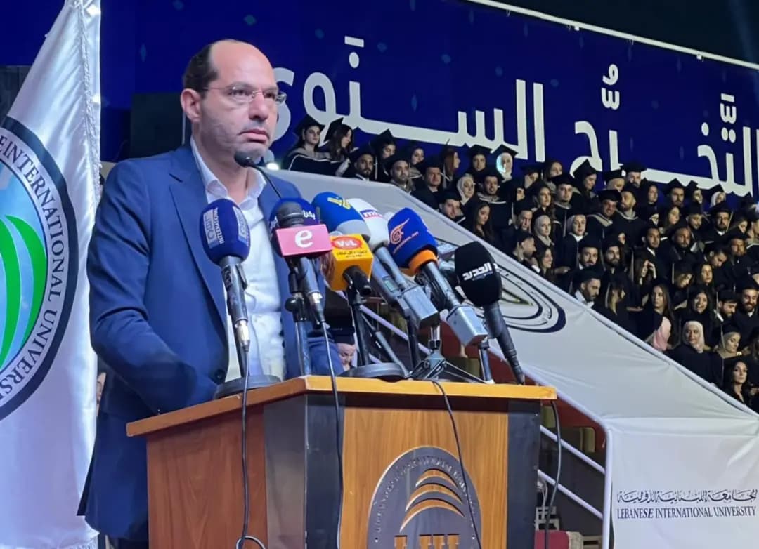 مراد: أنتم ضمانةُ هذا الوطن، فلا تسمحوا لأحدٍ أن يجرّبَ اللعبَ على عواطفِكم، فالمعركةُ معركةُ وعي