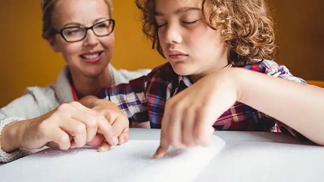 كيف أثرت الحرب على الأشخاص ذوي الإعاقة في لبنان؟