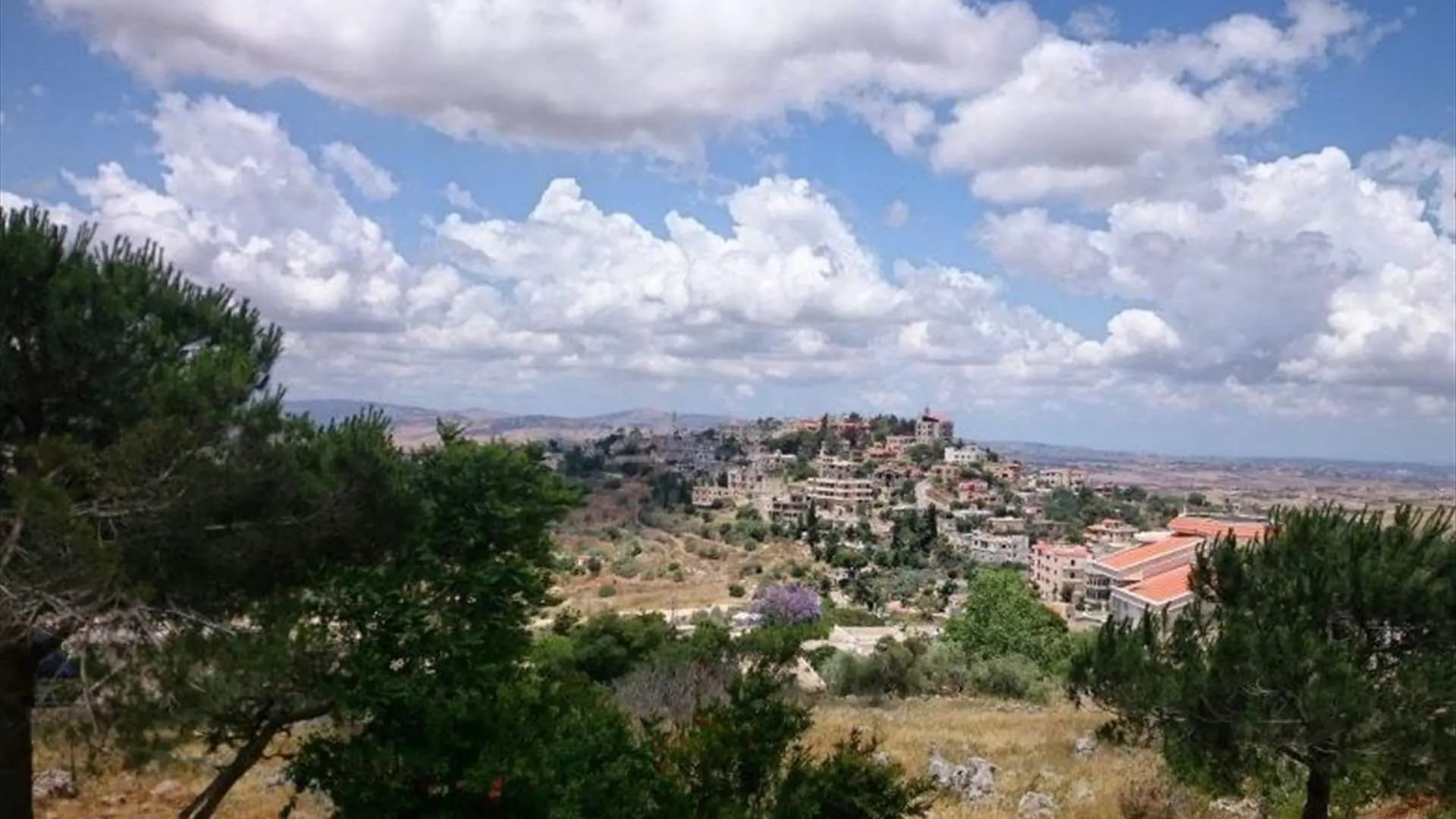 جنوبًا.. العدو يلقي قنبلة وإصابة مواطن