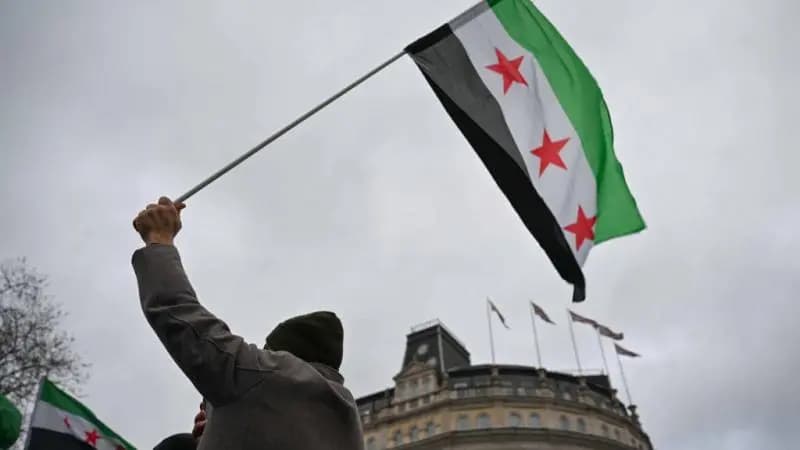 رويترز: أميركا تجيز تمويلا قطريا لرواتب موظفي حكومة سوريا مع استبعاد وزارتي الداخلية والدفاع
