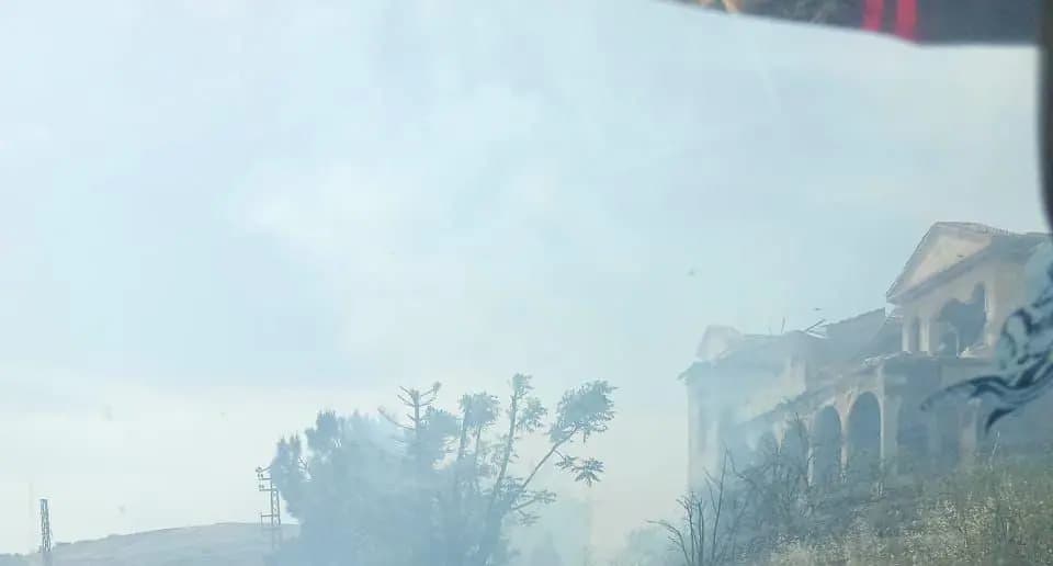 مراسل الأفضل نيوز: سقوط قذيفة فوسفورية معادية على بلدة العديسة