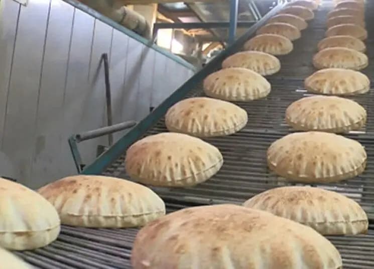 بعد ارتفاع أسعار المحروقات.. ما مصير سعر ربطة الخبز؟