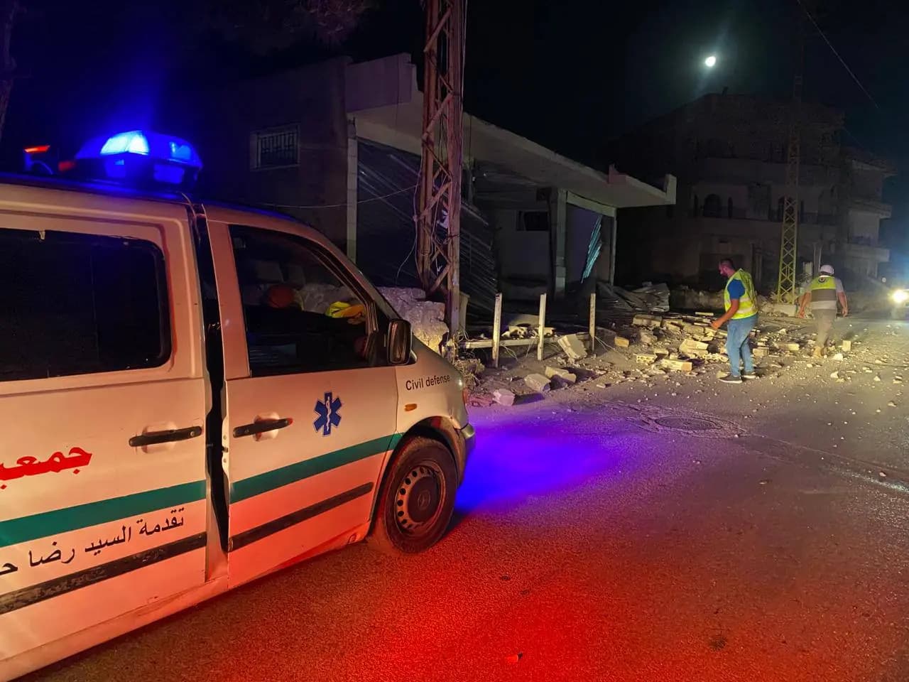 القصف الإسرائيلي على بلدة يحمر الشقيف استهدف قهوة ومحل ألومنيوم والمعلومات الأولية تشير إلى أنه لا يوجد إصابات