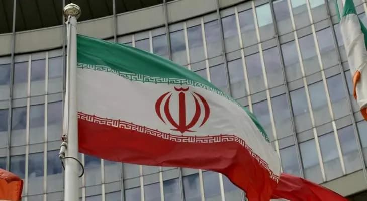 الجيش الإيراني يحتجز مسيرتين مائيتين أميركيتين في البحر الأحمر ويُفرِجُ عنهما بعد تأمين مسارات الملاحة