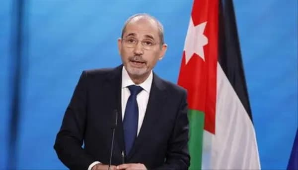 "يجب التحرك فورًا".. الصفدي: نتنياهو يقود مشروعًا تدميريًّا