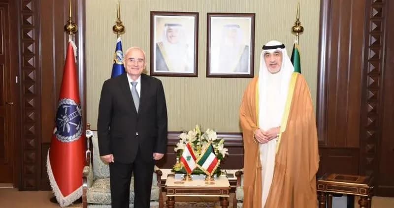 منسى يؤكد عمق الأخوة اللبنانية-الكويتية ويعزز التعاون العسكري