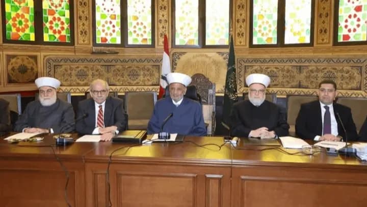 بحضور سلام.. جلسة للمجلس الشرعي برئاسة دريان