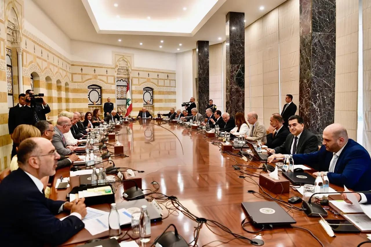 اتصالات ولقاءات قبل جلسة الجمعة.. هل يشارك وزراء "الثنائي"؟