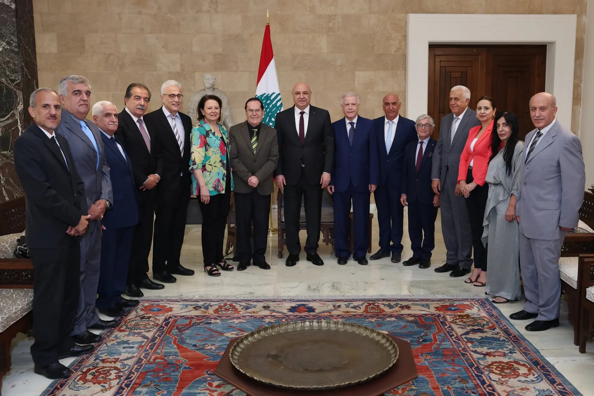 عون: الوضع جيد.. والقطار انطلق