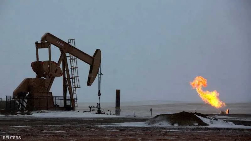 النفطُ يهبطُ بعدَ ارتفاعِ التَّضخمِ الأميركيِّ فوق التوقعات