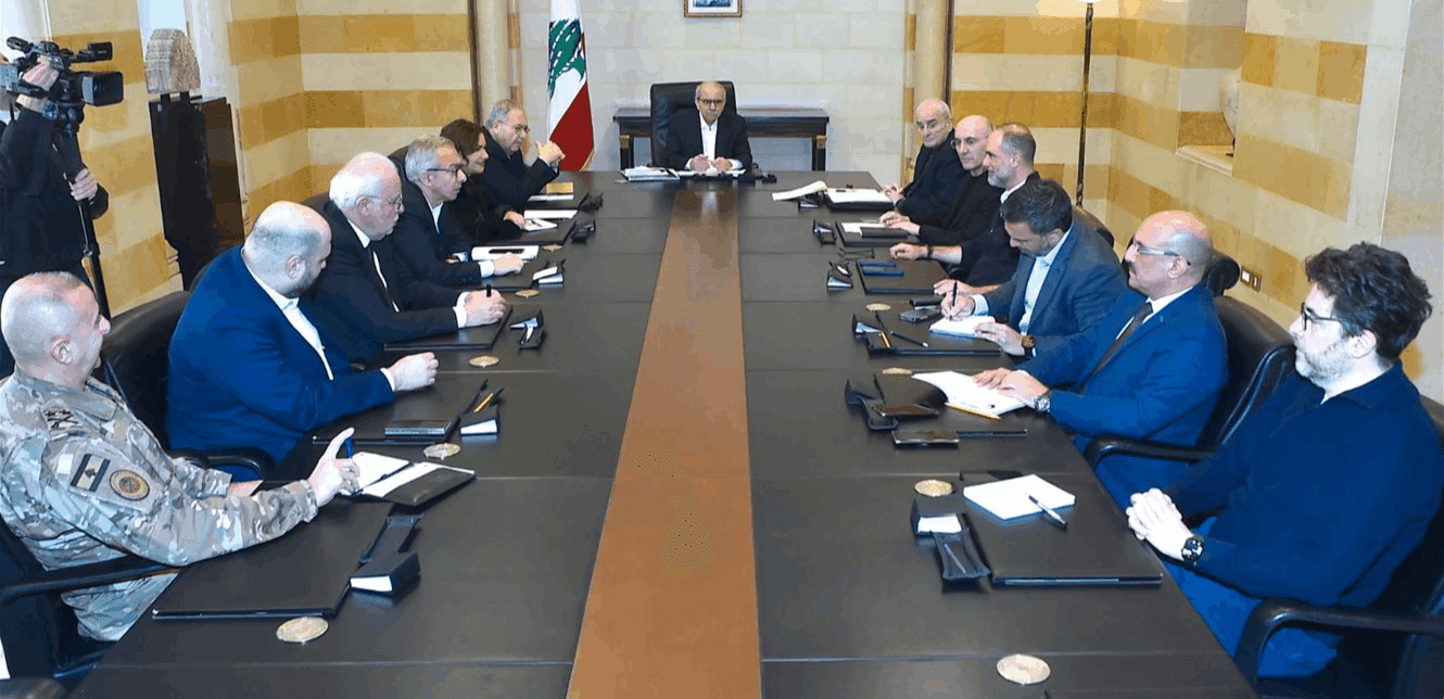 اجتماع عاجل في السراي