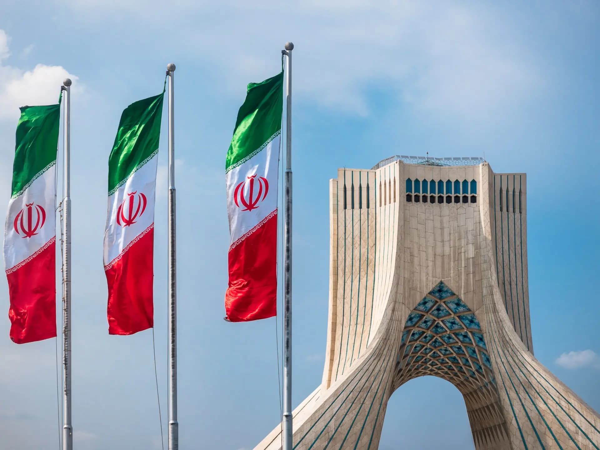 إيران تُطمئن: كبار مسؤولي النظام يتمتعون بصحة جيدة
