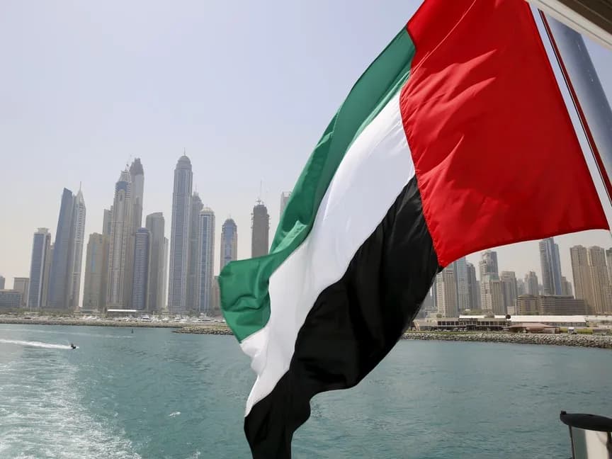الإمارات تُغلق سفارتها في طهران