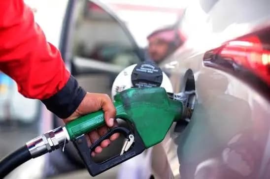 المواد متوافرة... فهل نصنع أزمة بأيدينا؟ 