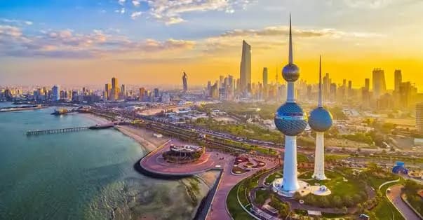 الكويت تتعرض لهجوم بالصواريخ والمسيّرات