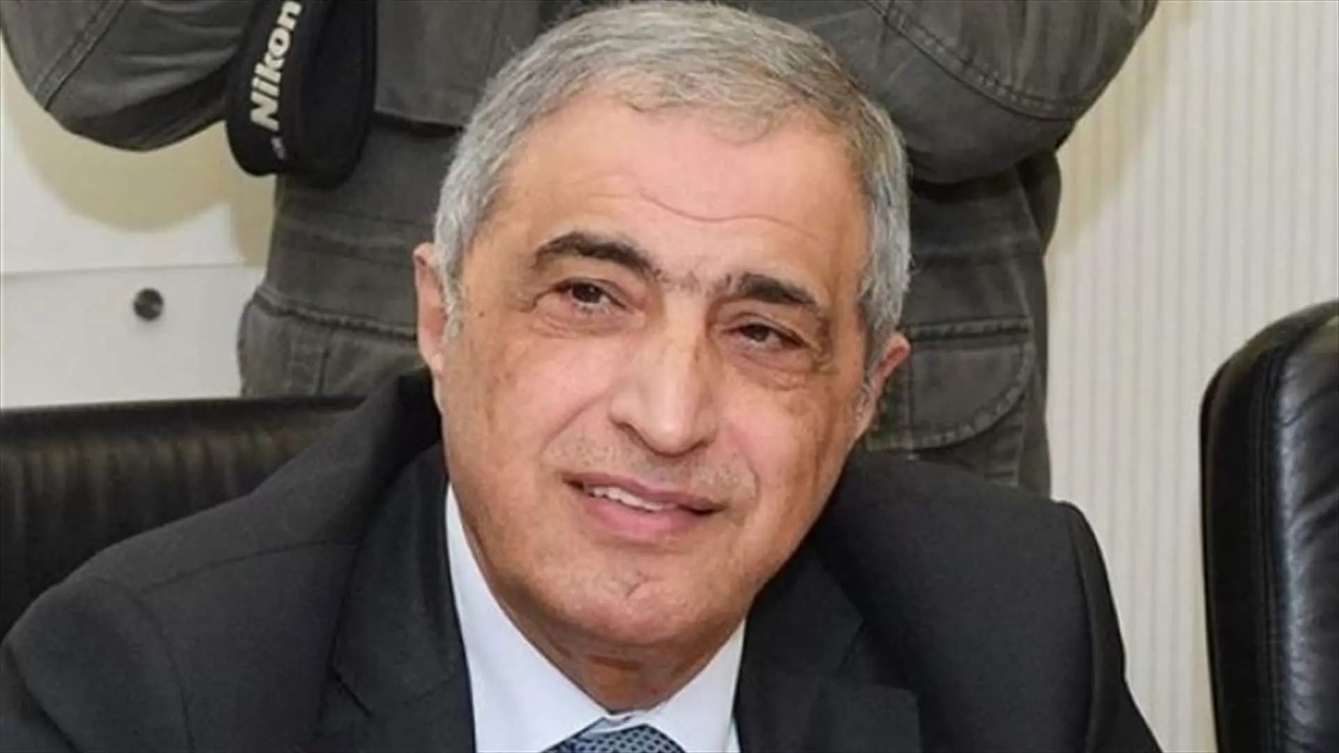 هاشم يتابع أوضاع الجنوبيين مع سلام والسيد