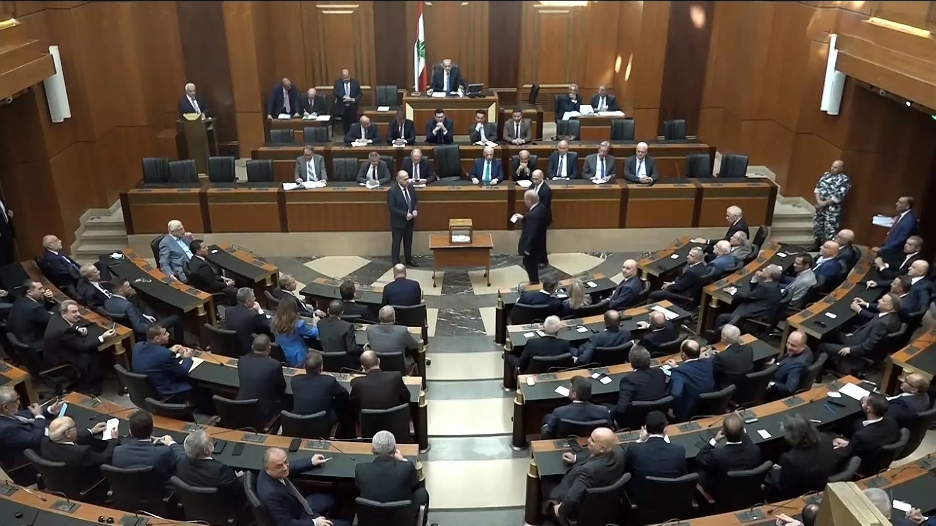 ماذا تخبئ جلسة 13 تشرين؟