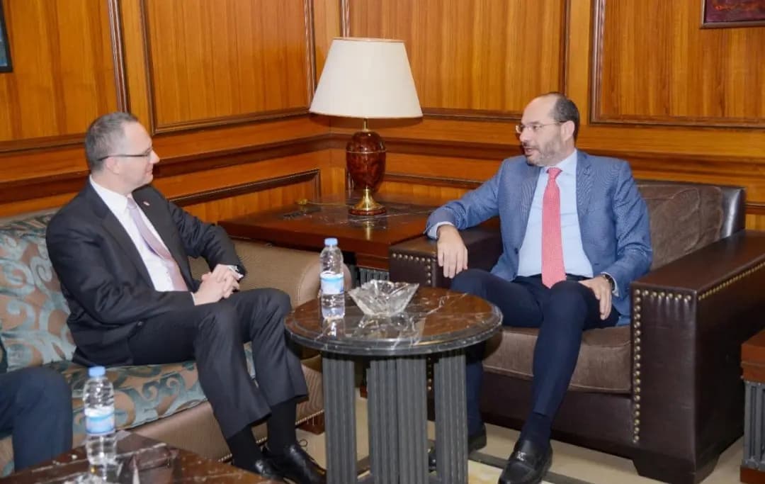 مراد يستقبلُ السَّفيرَ التُّركيَّ في مجلس النوّاب ويبحثٌ معه في سُبل التّعاون بين البلدين