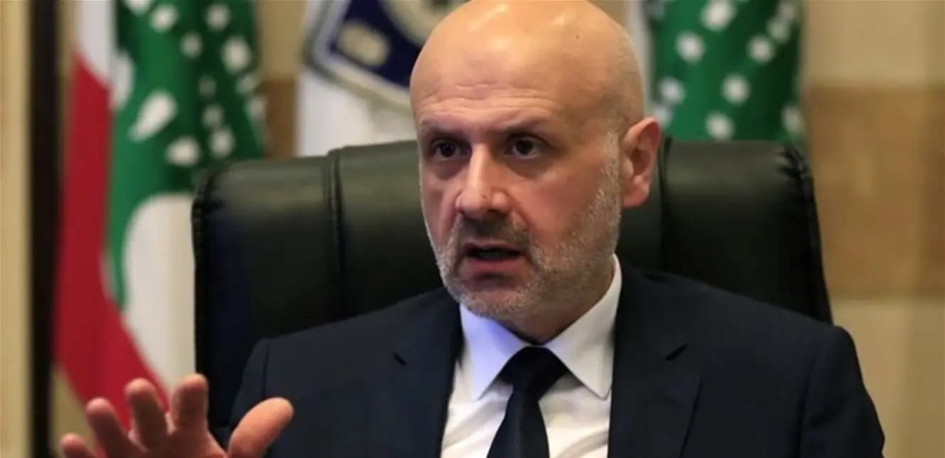 الزهور هدية مولوي لـ "الشهيد رفيق الحريري"